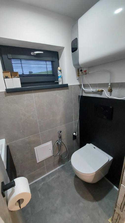 Apartman Cassovia Holcikovce Eksteriør billede